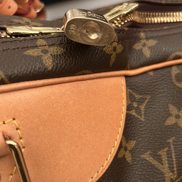 Louis Vuitton Monogram Alize de Poche Garment Bag 💕💕 - Picture 6 of 16